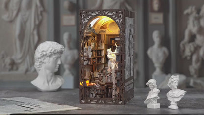 Bookleez™ Bernini's Sculpture Workshop
